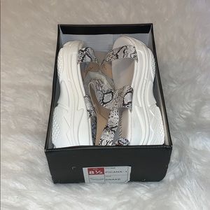 Flat Sandals!! Size 8.5 Women’s!